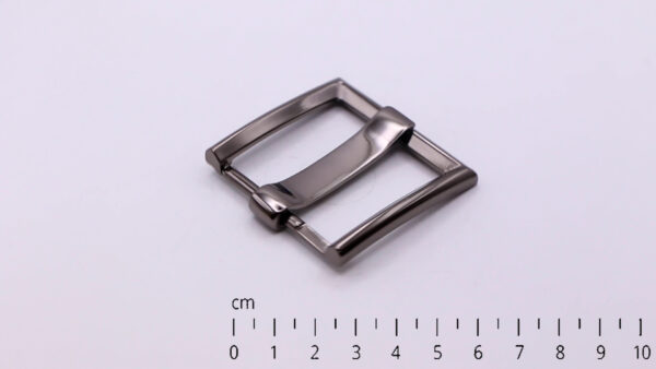 Buckle 1057 with CM ruler