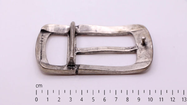 Buckle 1065 with CM ruler